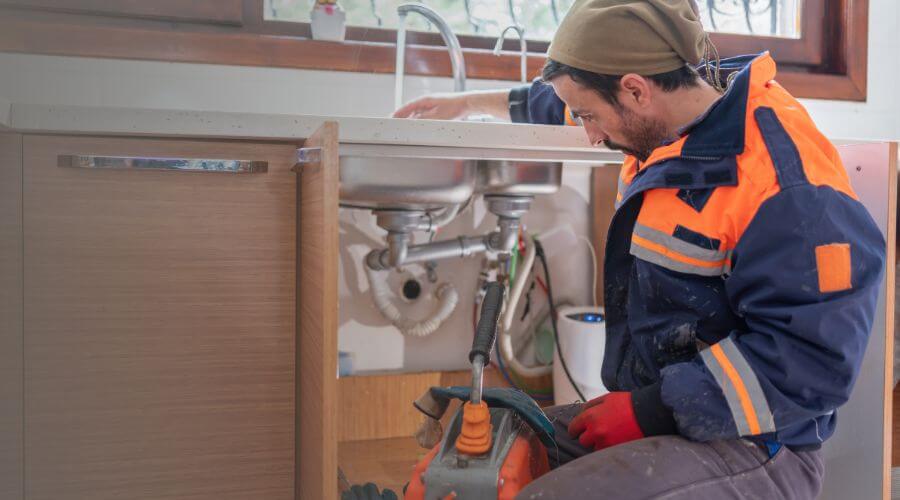 Expert burst pipe repair services in Gravity, IA